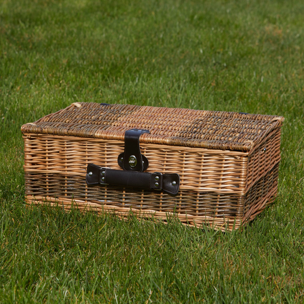 Wicker Picnic Baskets with plates , cups , cutlery. A perfect wedding gift, excellent quality wicker picnic basket.