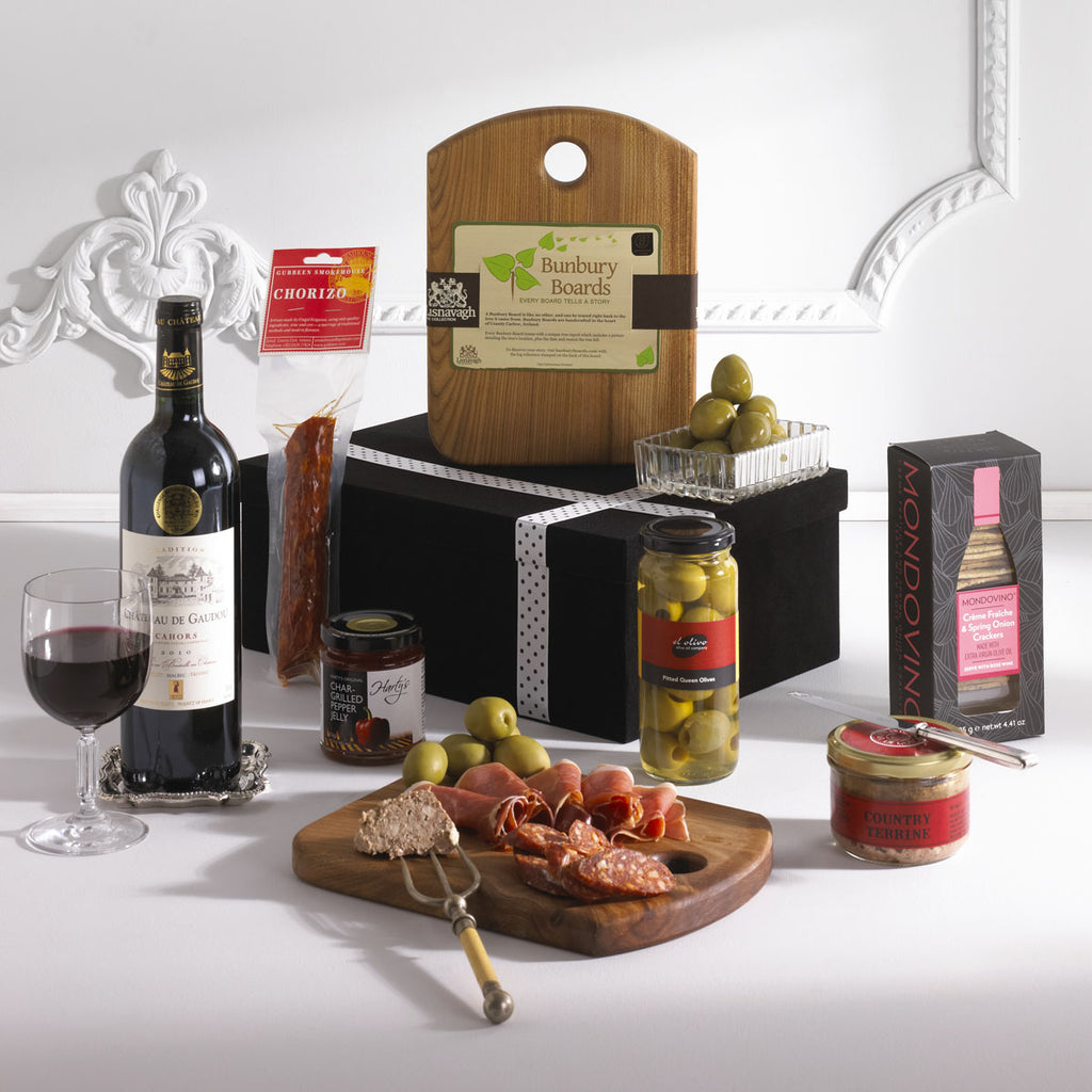 The Charcuteries Board Gift Box is a perfect gift for a night in with friends or family. Irish Cheese Gifts delivered. 