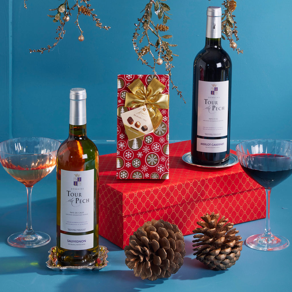 Wine Gifts delivered. Irish Corporate wine gifts. Wine Hampers delivered. Christmas Wine gifts 