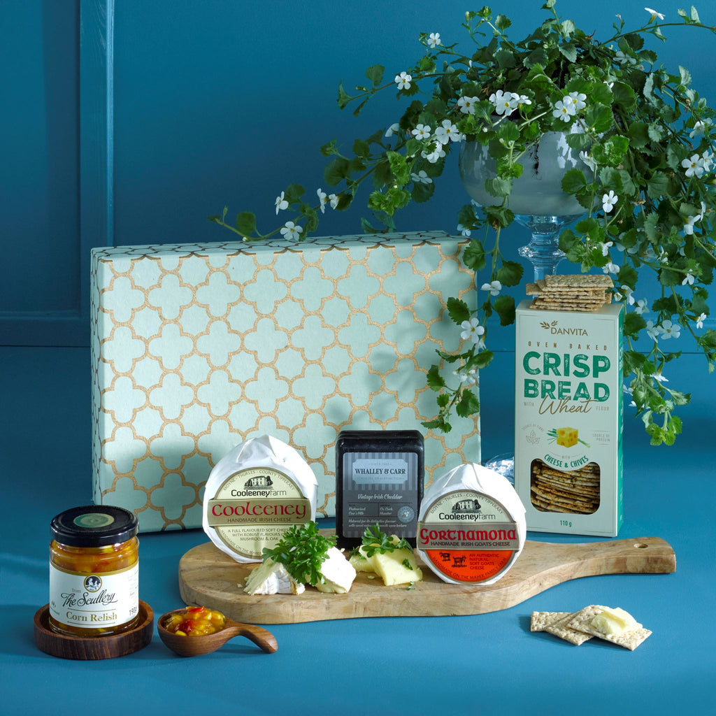 cheese hampers, irish cheese hampers, gift hampers with cheese, Irish hampers delivered, Irish gifts delivered, birthday gifts, congratulation gifts, christmas gifts