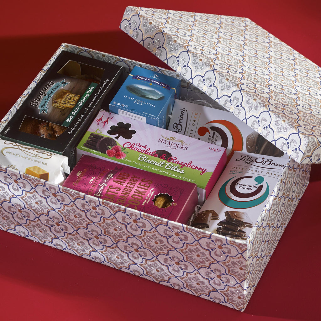 Sweet Treats Gift Box. Sweet hamper delivered. Gift delivery to UK. Irish Gift for UK